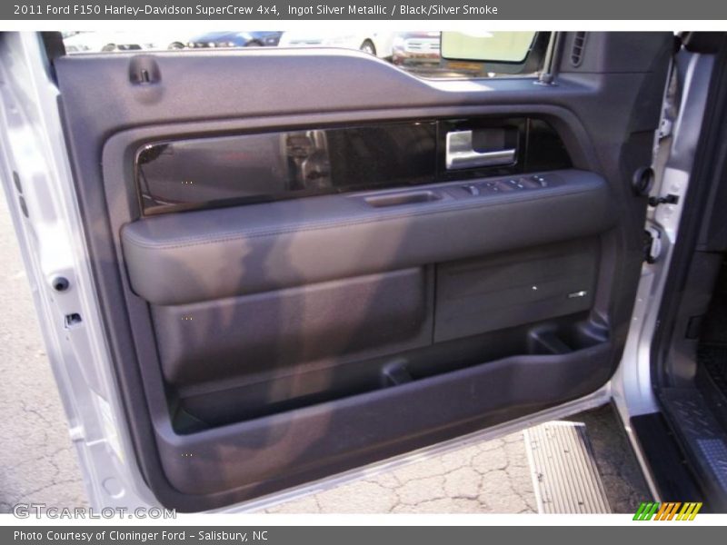 Door Panel of 2011 F150 Harley-Davidson SuperCrew 4x4