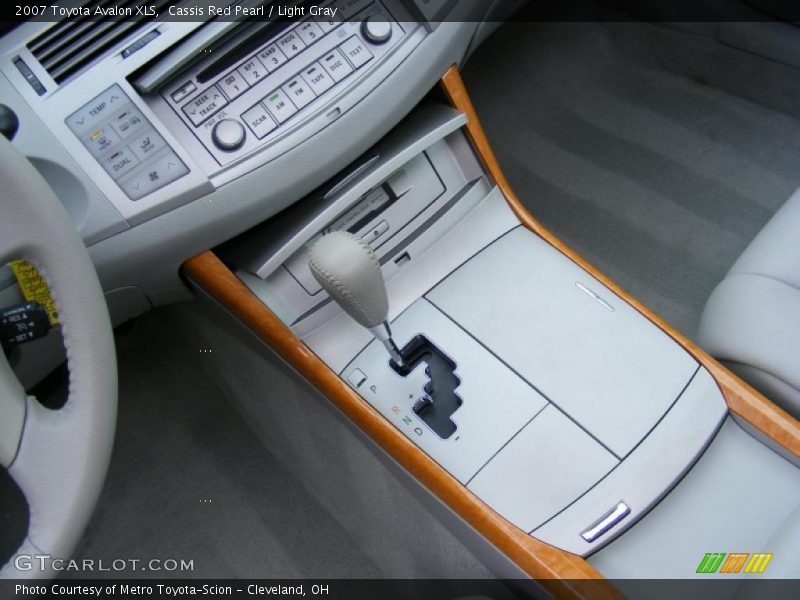 Cassis Red Pearl / Light Gray 2007 Toyota Avalon XLS