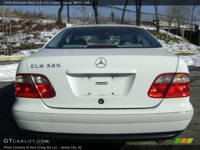 Glacier White / Ash 1999 Mercedes-Benz CLK 320 Coupe