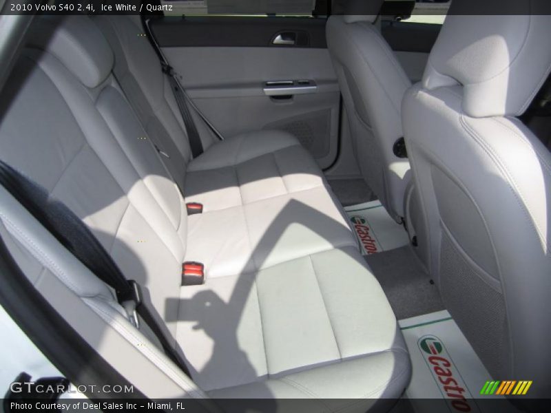 Ice White / Quartz 2010 Volvo S40 2.4i