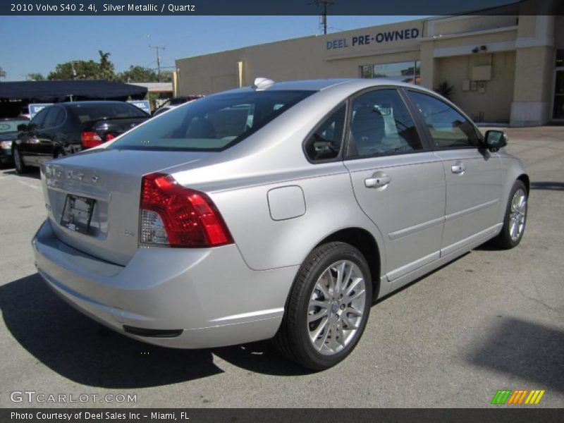 Silver Metallic / Quartz 2010 Volvo S40 2.4i