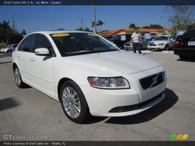 Ice White / Quartz 2010 Volvo S40 2.4i
