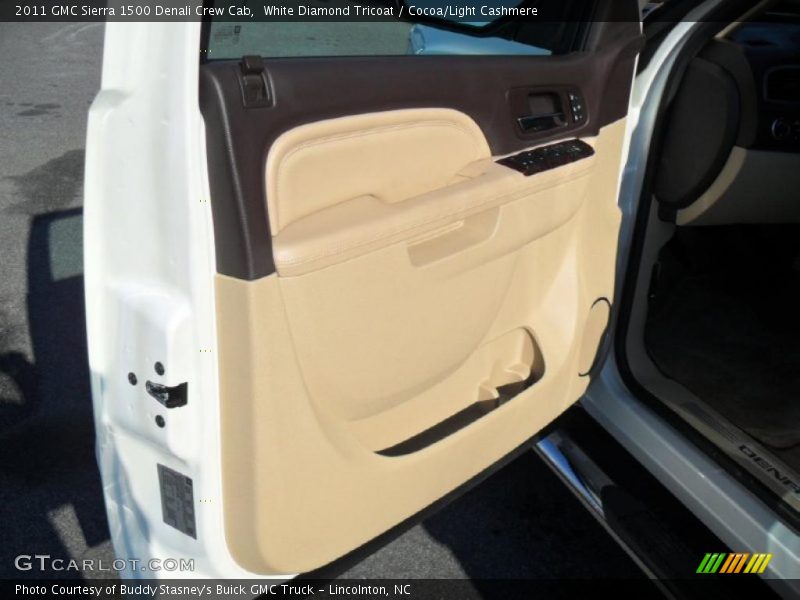 White Diamond Tricoat / Cocoa/Light Cashmere 2011 GMC Sierra 1500 Denali Crew Cab