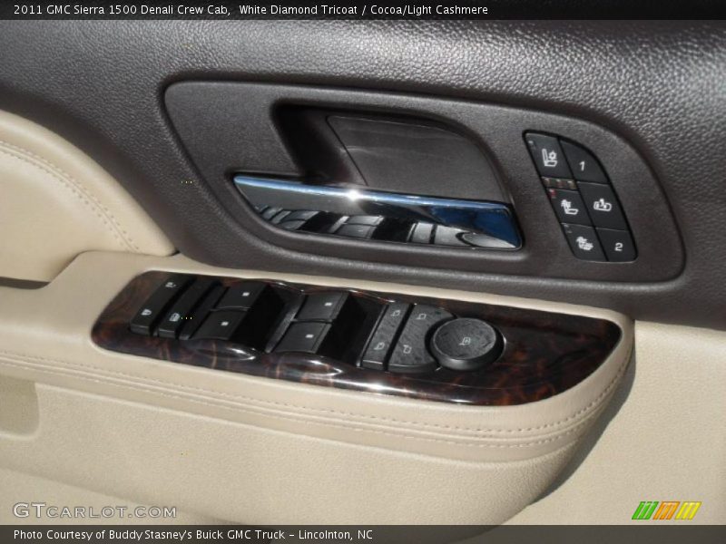 White Diamond Tricoat / Cocoa/Light Cashmere 2011 GMC Sierra 1500 Denali Crew Cab