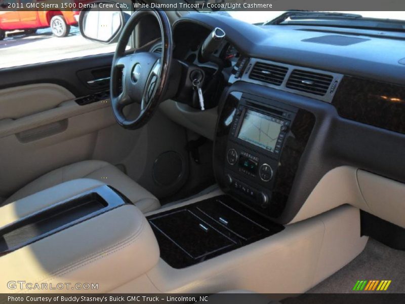 White Diamond Tricoat / Cocoa/Light Cashmere 2011 GMC Sierra 1500 Denali Crew Cab