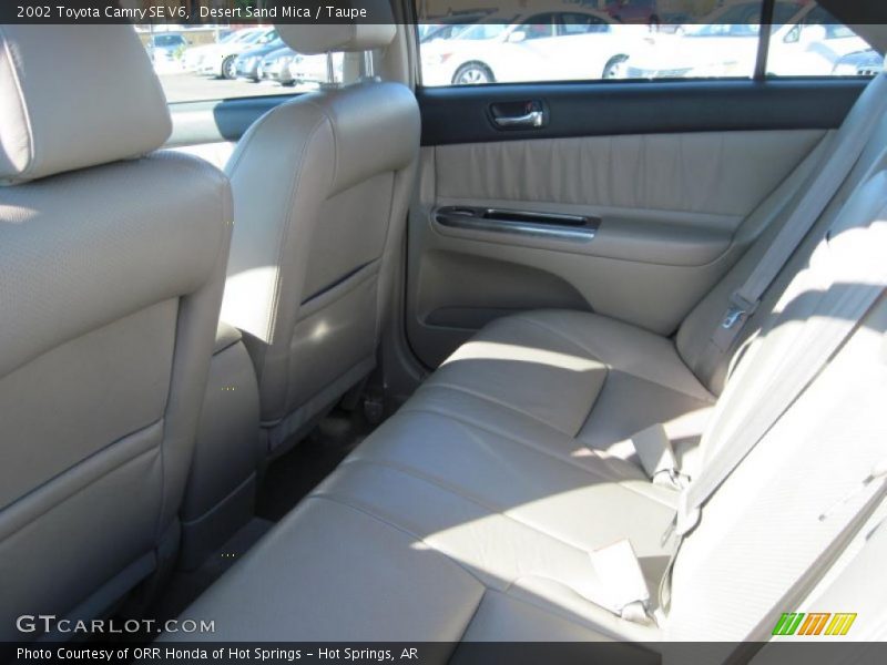 Desert Sand Mica / Taupe 2002 Toyota Camry SE V6