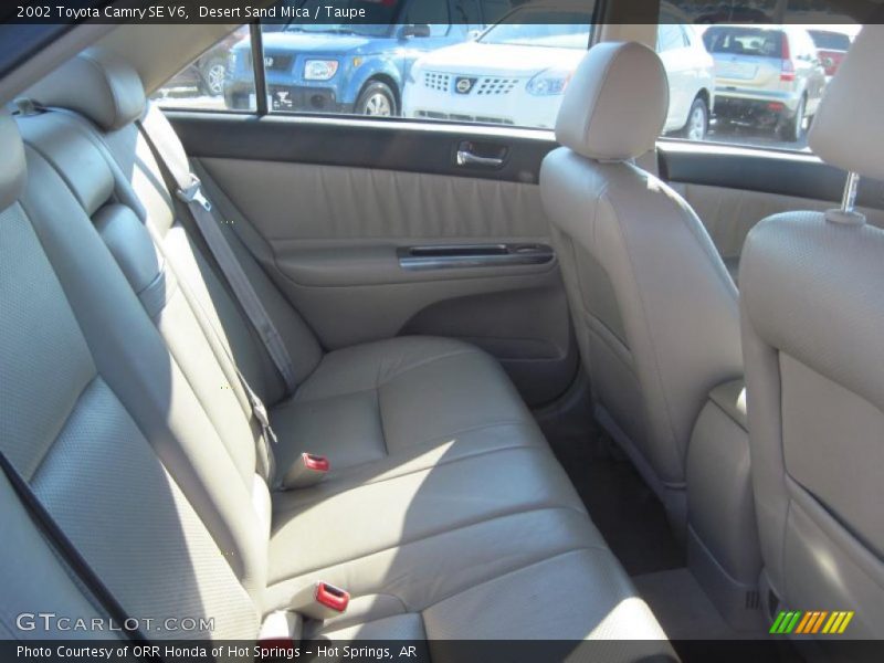Desert Sand Mica / Taupe 2002 Toyota Camry SE V6