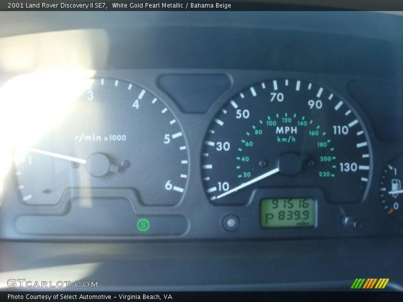 White Gold Pearl Metallic / Bahama Beige 2001 Land Rover Discovery II SE7