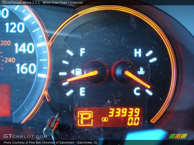 Winter Frost Pearl / Charcoal 2009 Nissan Altima 2.5 S