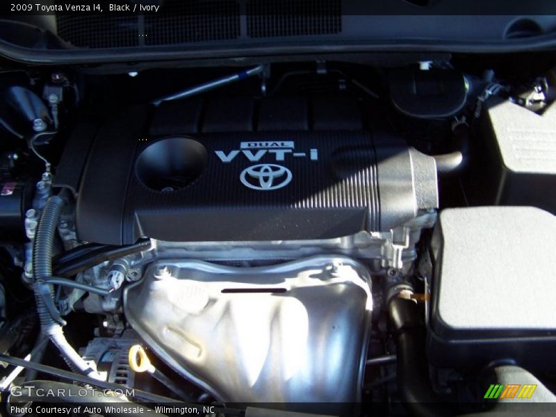 Black / Ivory 2009 Toyota Venza I4