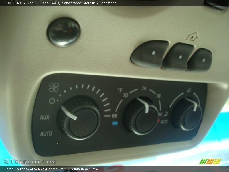 Sandalwood Metallic / Sandstone 2003 GMC Yukon XL Denali AWD