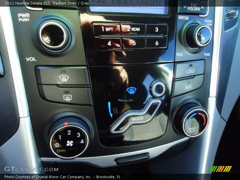 Radiant Silver / Gray 2011 Hyundai Sonata GLS