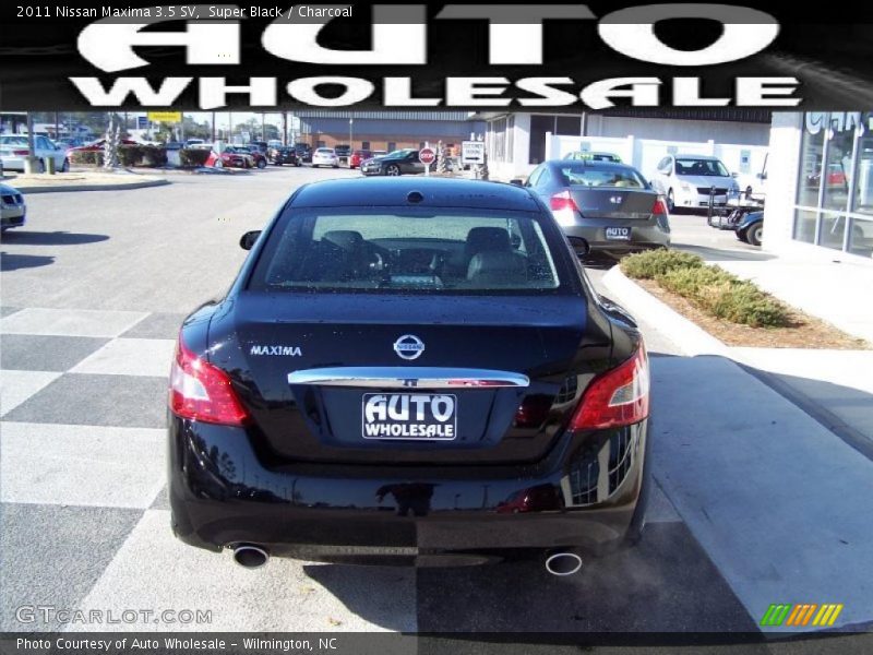 Super Black / Charcoal 2011 Nissan Maxima 3.5 SV
