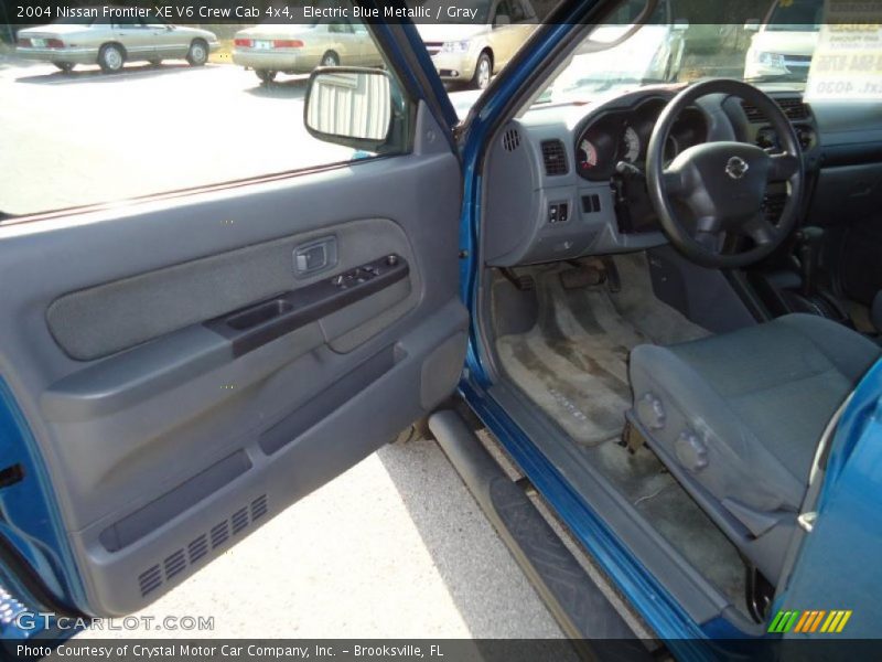 Electric Blue Metallic / Gray 2004 Nissan Frontier XE V6 Crew Cab 4x4