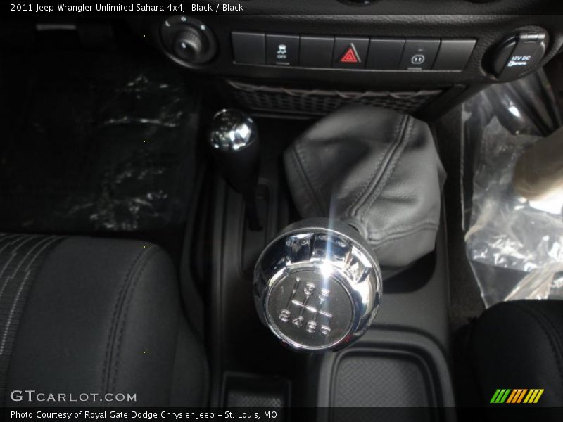 Black / Black 2011 Jeep Wrangler Unlimited Sahara 4x4