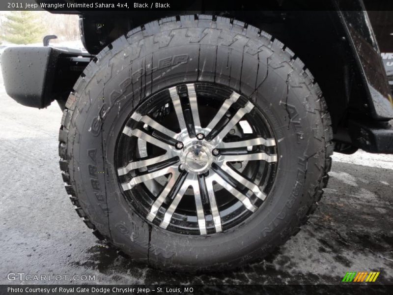 Custom Wheels of 2011 Wrangler Unlimited Sahara 4x4