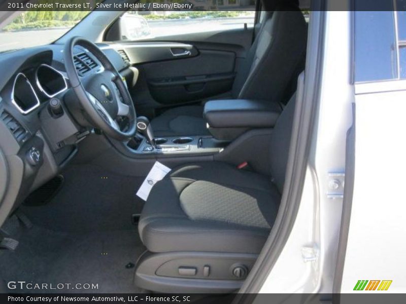 Silver Ice Metallic / Ebony/Ebony 2011 Chevrolet Traverse LT