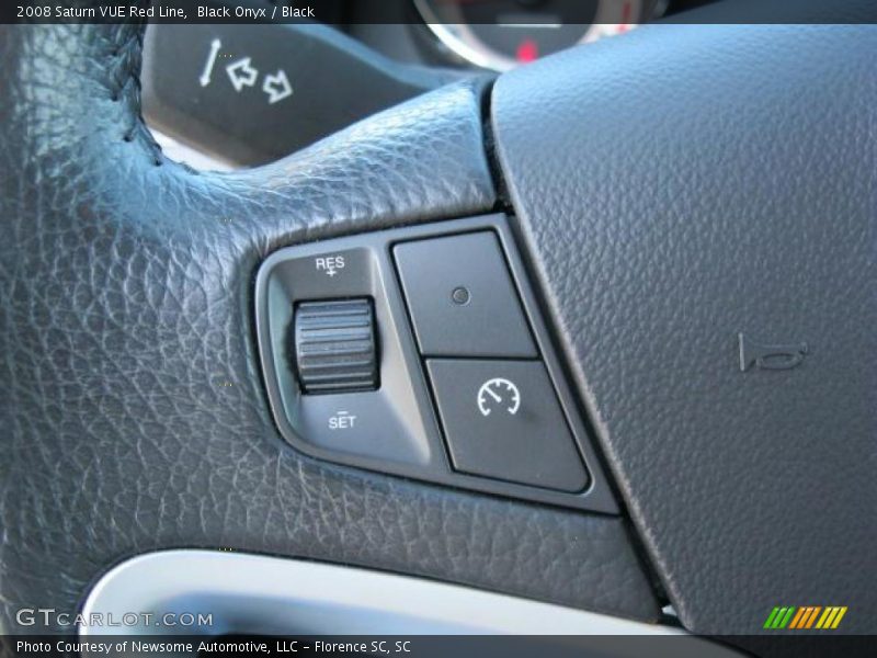 Black Onyx / Black 2008 Saturn VUE Red Line