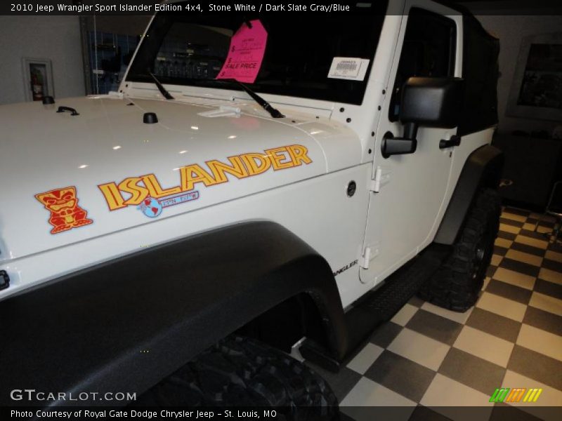  2010 Wrangler Sport Islander Edition 4x4 Logo