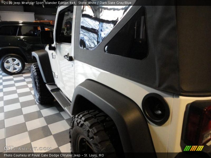 Stone White / Dark Slate Gray/Blue 2010 Jeep Wrangler Sport Islander Edition 4x4