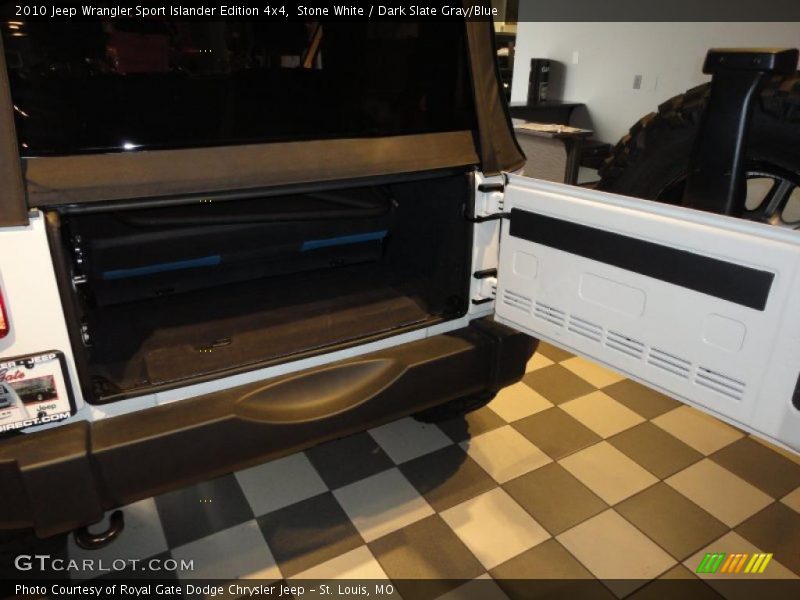 Stone White / Dark Slate Gray/Blue 2010 Jeep Wrangler Sport Islander Edition 4x4