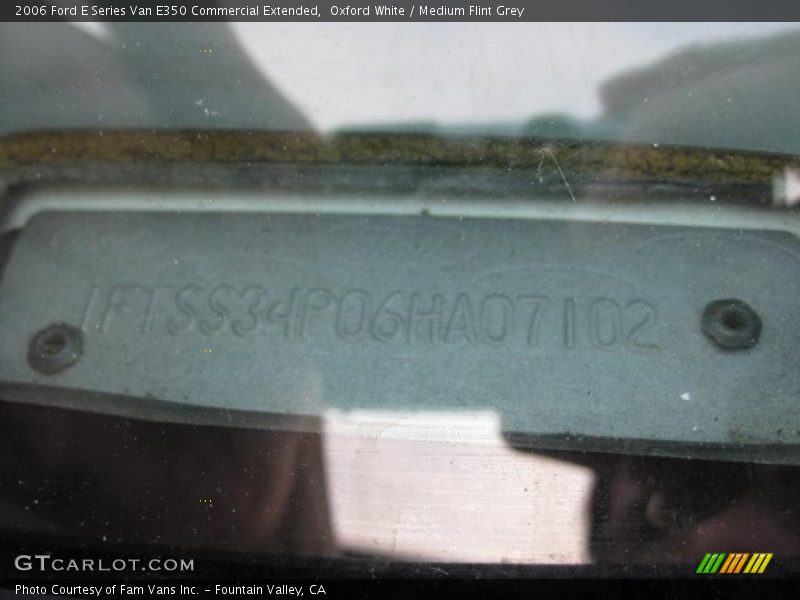 Oxford White / Medium Flint Grey 2006 Ford E Series Van E350 Commercial Extended