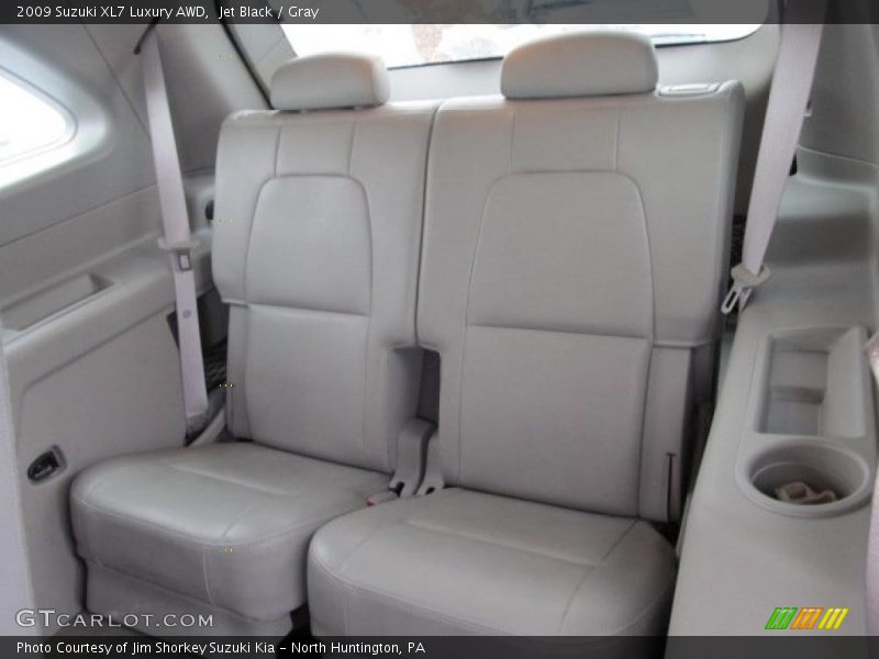  2009 XL7 Luxury AWD Gray Interior