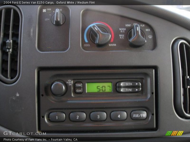 Controls of 2004 E Series Van E150 Cargo