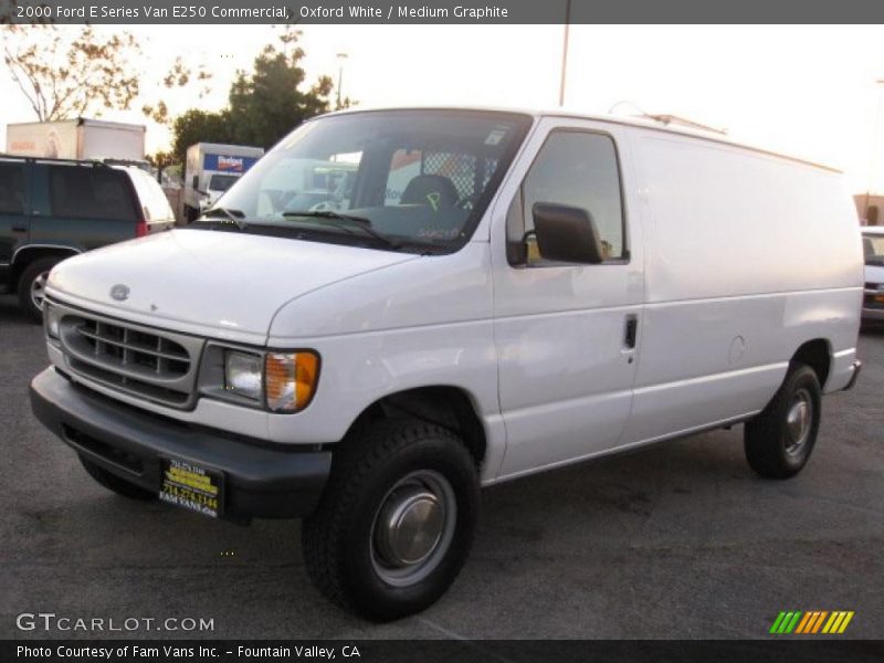 Oxford White / Medium Graphite 2000 Ford E Series Van E250 Commercial