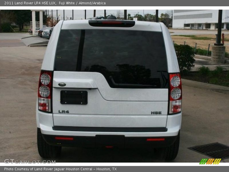 Fuji White / Almond/Arabica 2011 Land Rover LR4 HSE LUX