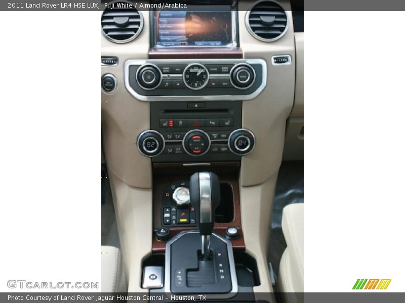 Fuji White / Almond/Arabica 2011 Land Rover LR4 HSE LUX