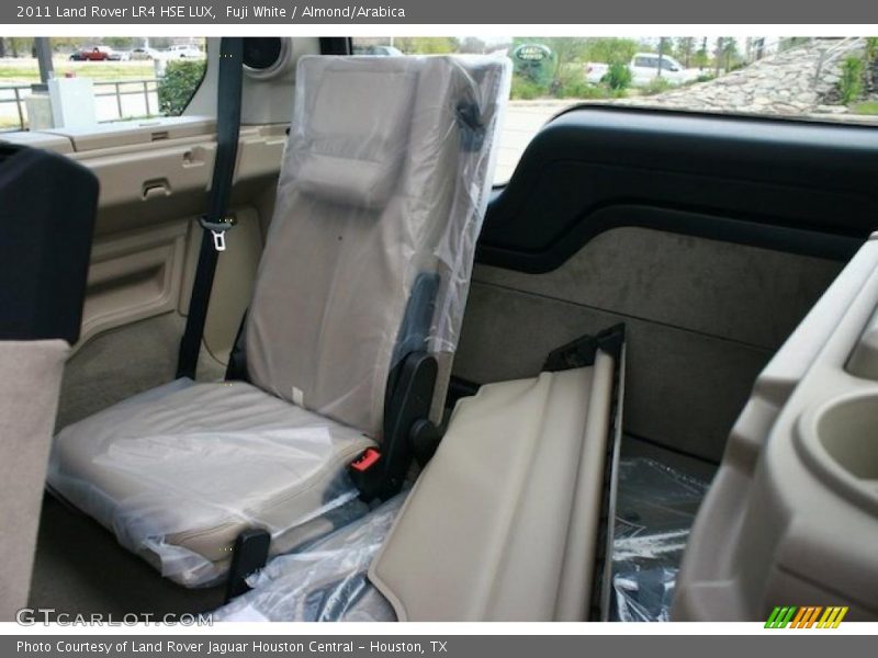 Fuji White / Almond/Arabica 2011 Land Rover LR4 HSE LUX