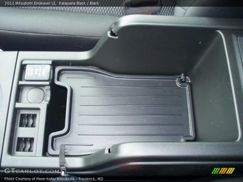 Kalapana Black / Black 2011 Mitsubishi Endeavor LS
