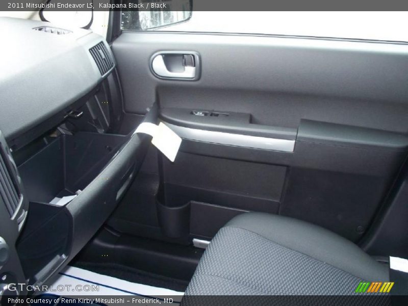 Kalapana Black / Black 2011 Mitsubishi Endeavor LS