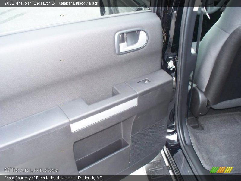 Kalapana Black / Black 2011 Mitsubishi Endeavor LS