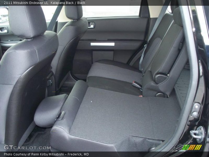 Kalapana Black / Black 2011 Mitsubishi Endeavor LS
