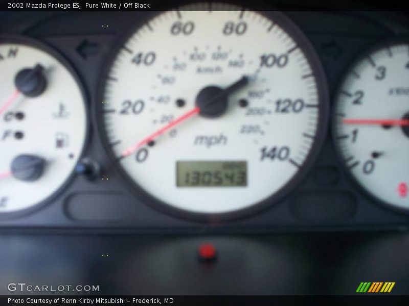 Pure White / Off Black 2002 Mazda Protege ES