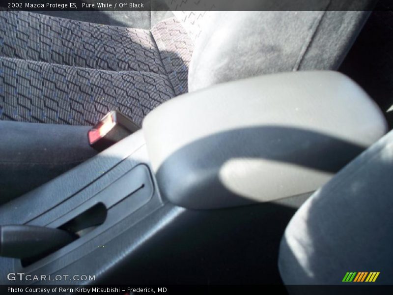 Pure White / Off Black 2002 Mazda Protege ES