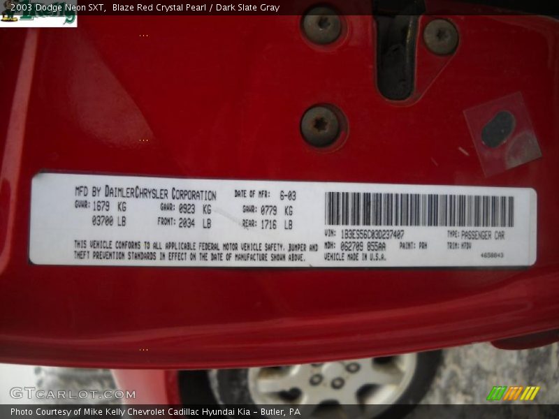 Blaze Red Crystal Pearl / Dark Slate Gray 2003 Dodge Neon SXT