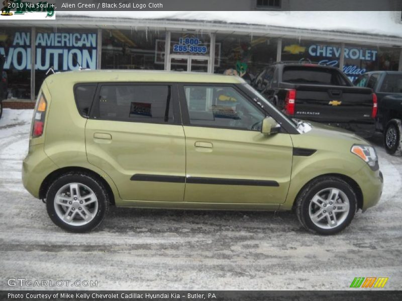 Alien Green / Black Soul Logo Cloth 2010 Kia Soul +