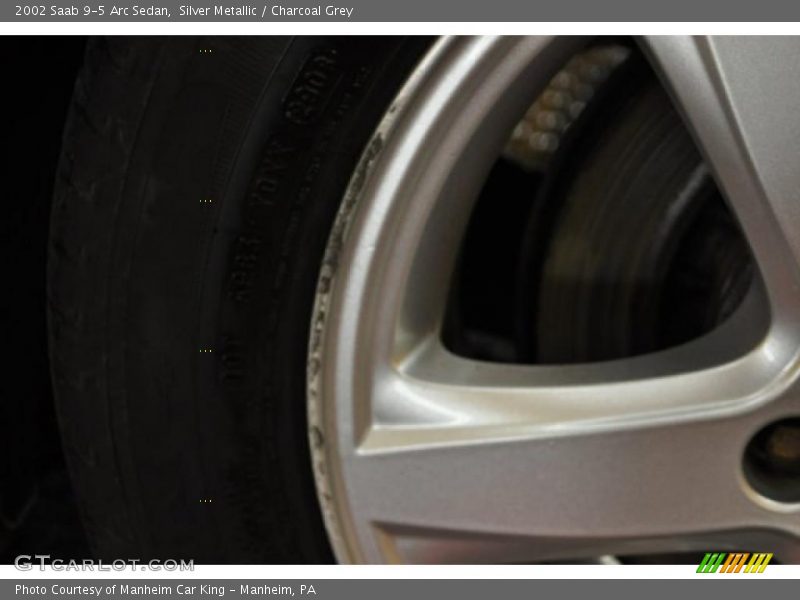Silver Metallic / Charcoal Grey 2002 Saab 9-5 Arc Sedan