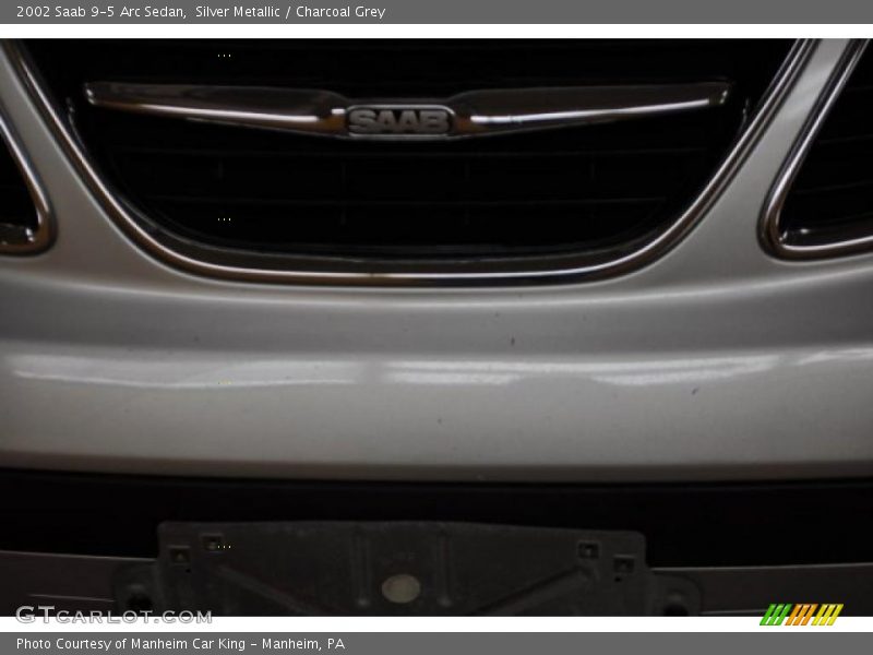 Silver Metallic / Charcoal Grey 2002 Saab 9-5 Arc Sedan