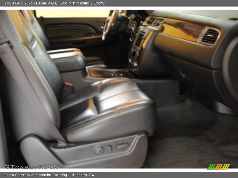 Gold Mist Metallic / Ebony 2008 GMC Yukon Denali AWD