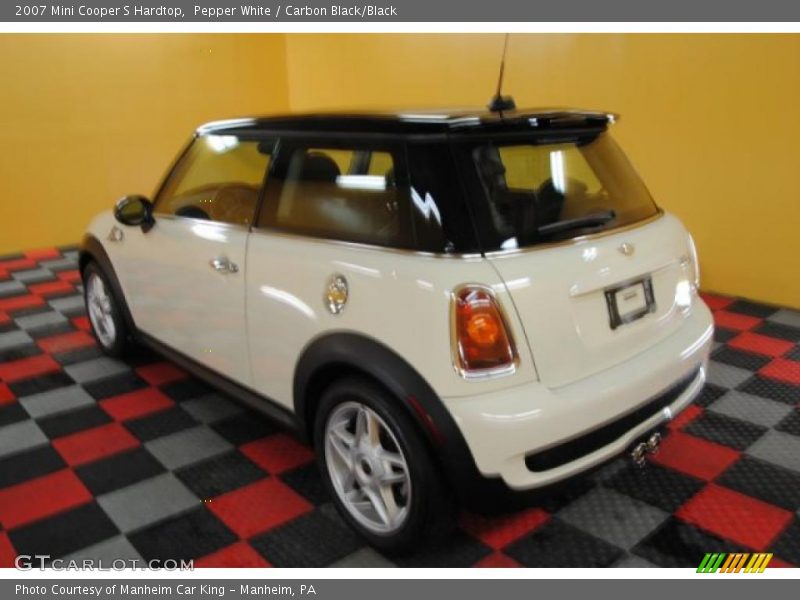 Pepper White / Carbon Black/Black 2007 Mini Cooper S Hardtop