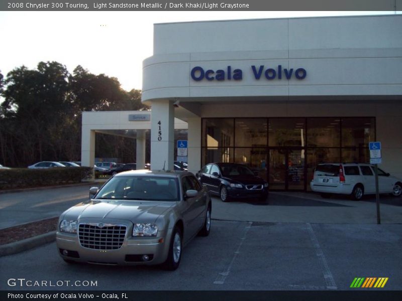 Light Sandstone Metallic / Dark Khaki/Light Graystone 2008 Chrysler 300 Touring