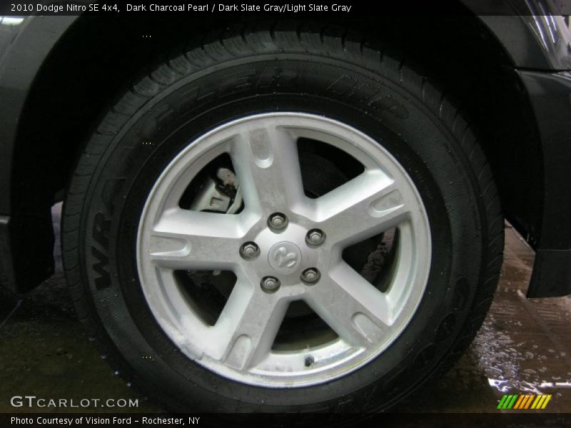 Dark Charcoal Pearl / Dark Slate Gray/Light Slate Gray 2010 Dodge Nitro SE 4x4