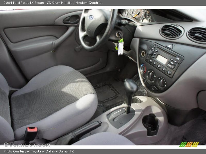 CD Silver Metallic / Medium Graphite 2004 Ford Focus LX Sedan