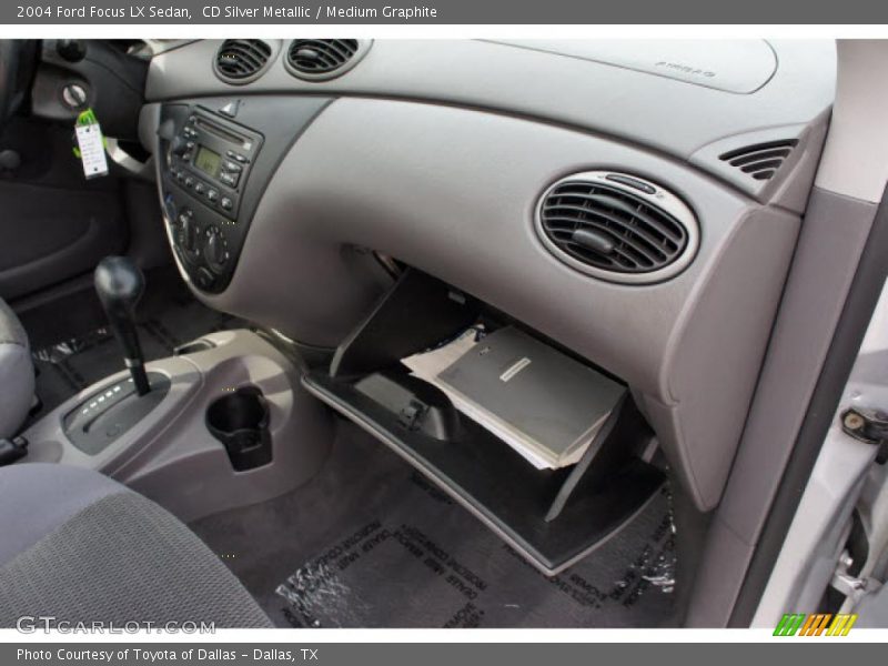 CD Silver Metallic / Medium Graphite 2004 Ford Focus LX Sedan