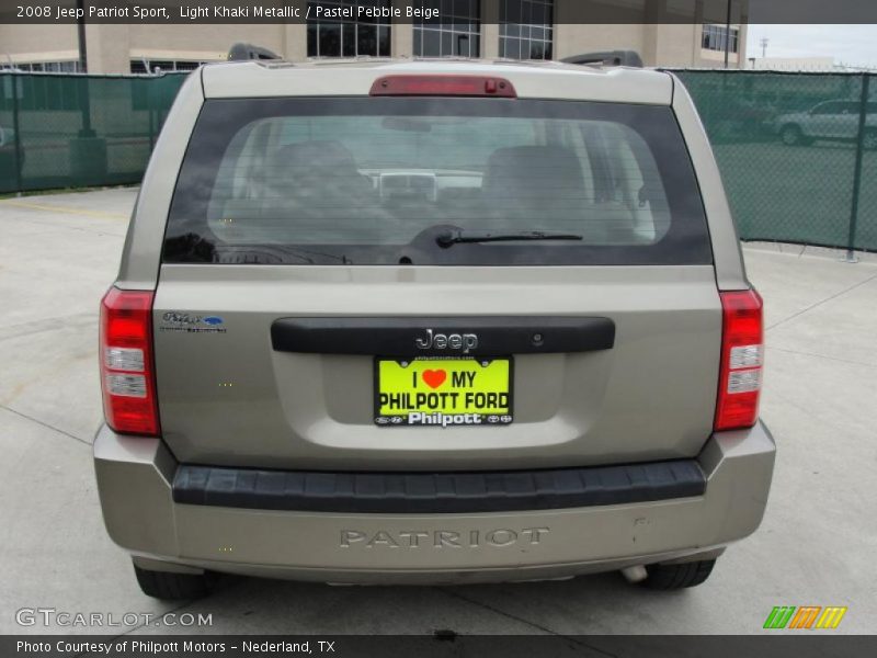 Light Khaki Metallic / Pastel Pebble Beige 2008 Jeep Patriot Sport