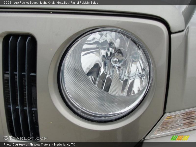 Light Khaki Metallic / Pastel Pebble Beige 2008 Jeep Patriot Sport